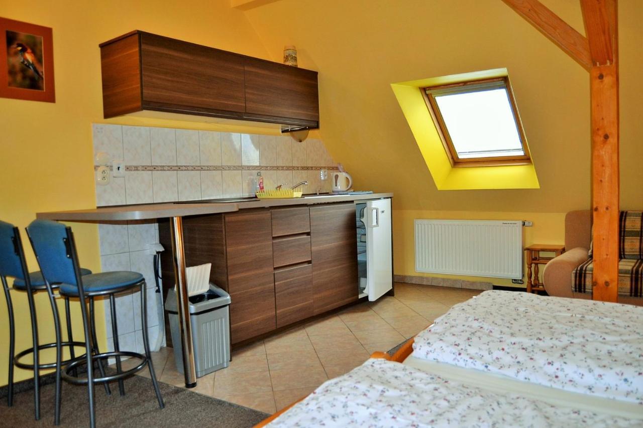 Apartments Nicol Karlovy Vary Luaran gambar